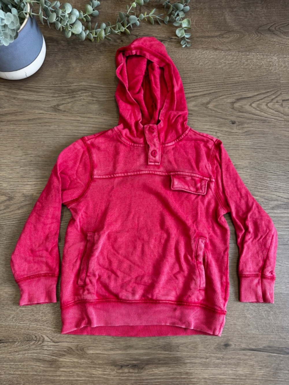 Old Navy Boys 4T Red Specially Dyed Pullover Hoodie Sweatshirt